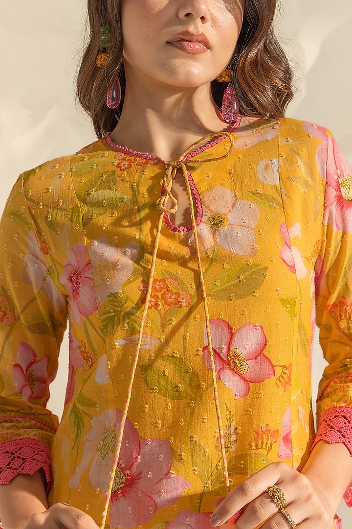 Yellow Cotton Dobby Floral Printed Straight Short Kurta Set by DOHR INDIA at Pernia's Pop Up Shop