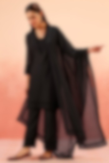 Black Cotton Silk Short Straight Kurta Set by DOHR INDIA at Pernia's Pop Up Shop