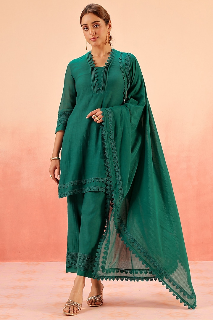 Green Cotton Silk Short Straight Kurta Set by DOHR INDIA at Pernia's Pop Up Shop