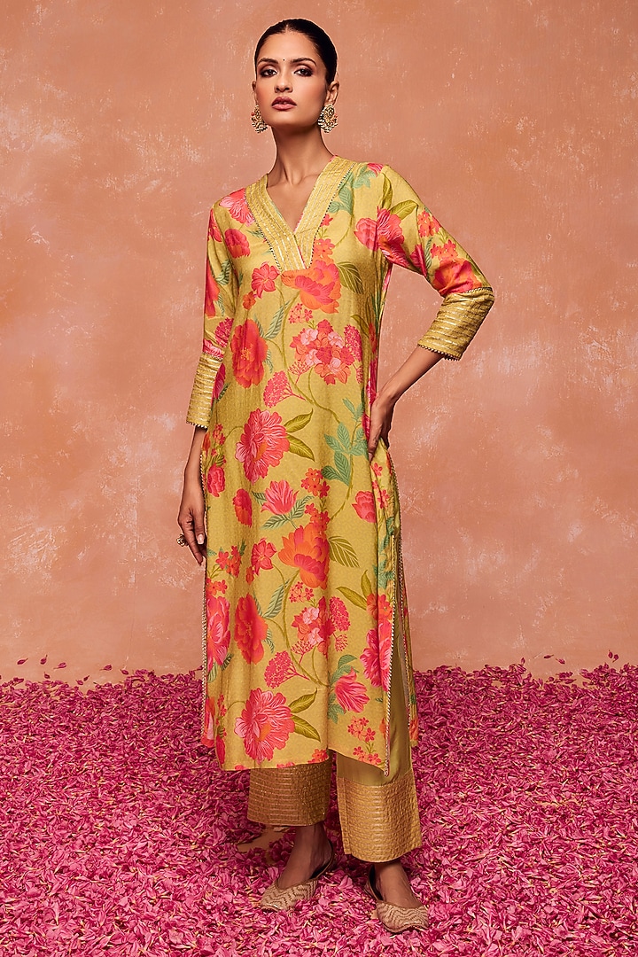 Green Modal Viscose Floral Printed & Embroidered Kurta Set by DOHR INDIA at Pernia's Pop Up Shop