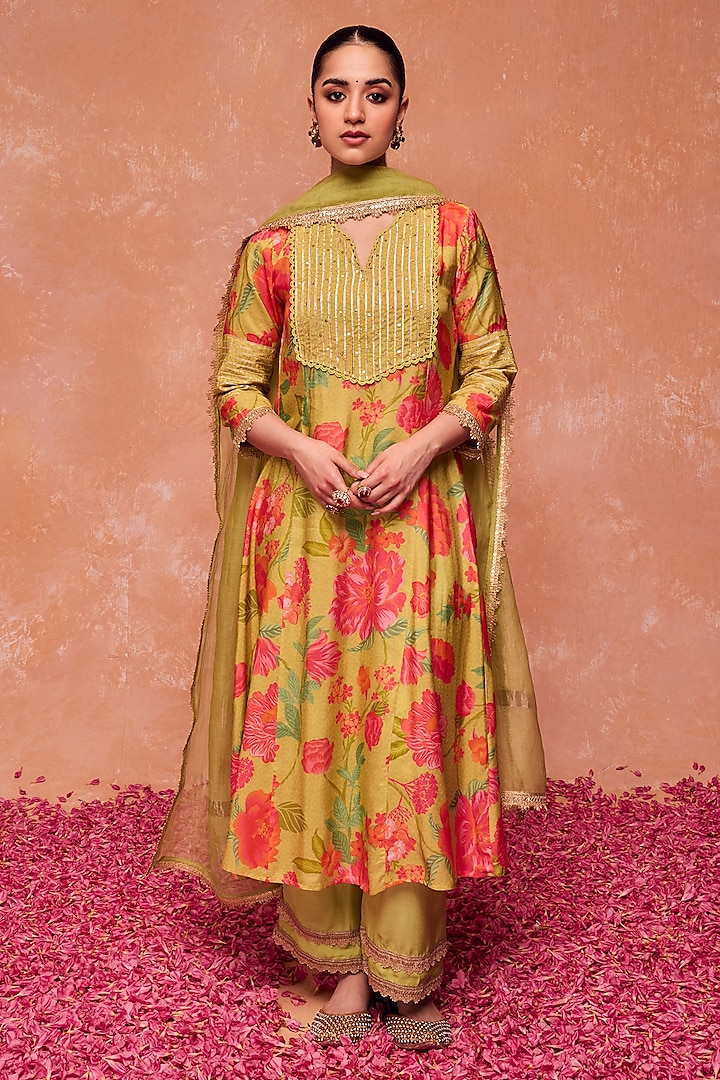 Green Modal Viscose Floral Printed & Embellished A-Line Kurta Set by DOHR INDIA at Pernia's Pop Up Shop