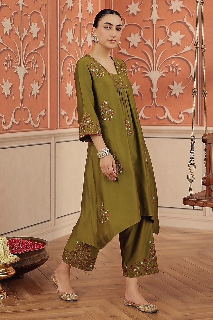 Olive Green Silk Chanderi Dori & Mirror Work Kurta Set by DOHR INDIA at Pernia's Pop Up Shop