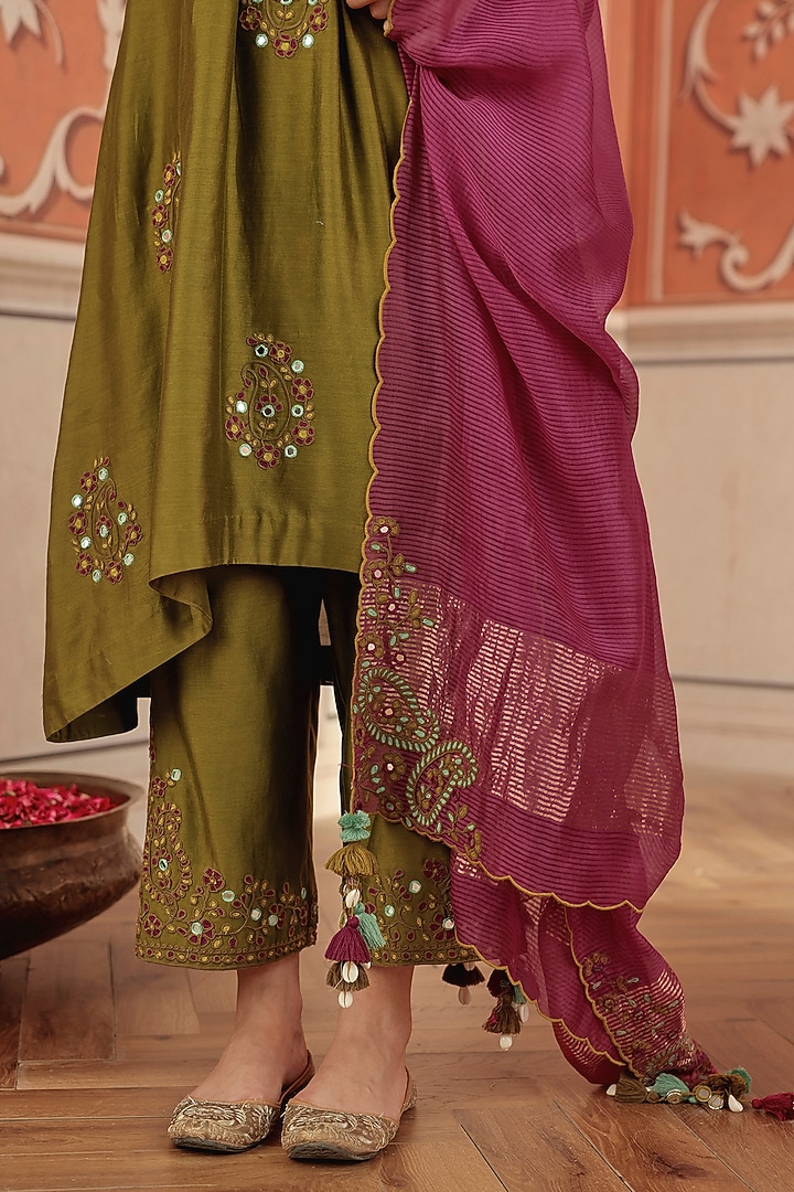 Olive Green Silk Chanderi Dori & Mirror Work Kurta Set by DOHR INDIA at Pernia's Pop Up Shop