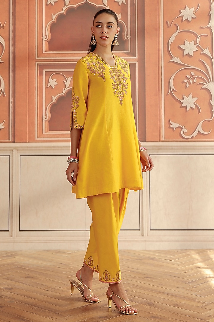 Yellow Silk Chanderi Dori & Mirror Work A-Line Kurta Set by DOHR INDIA at Pernia's Pop Up Shop