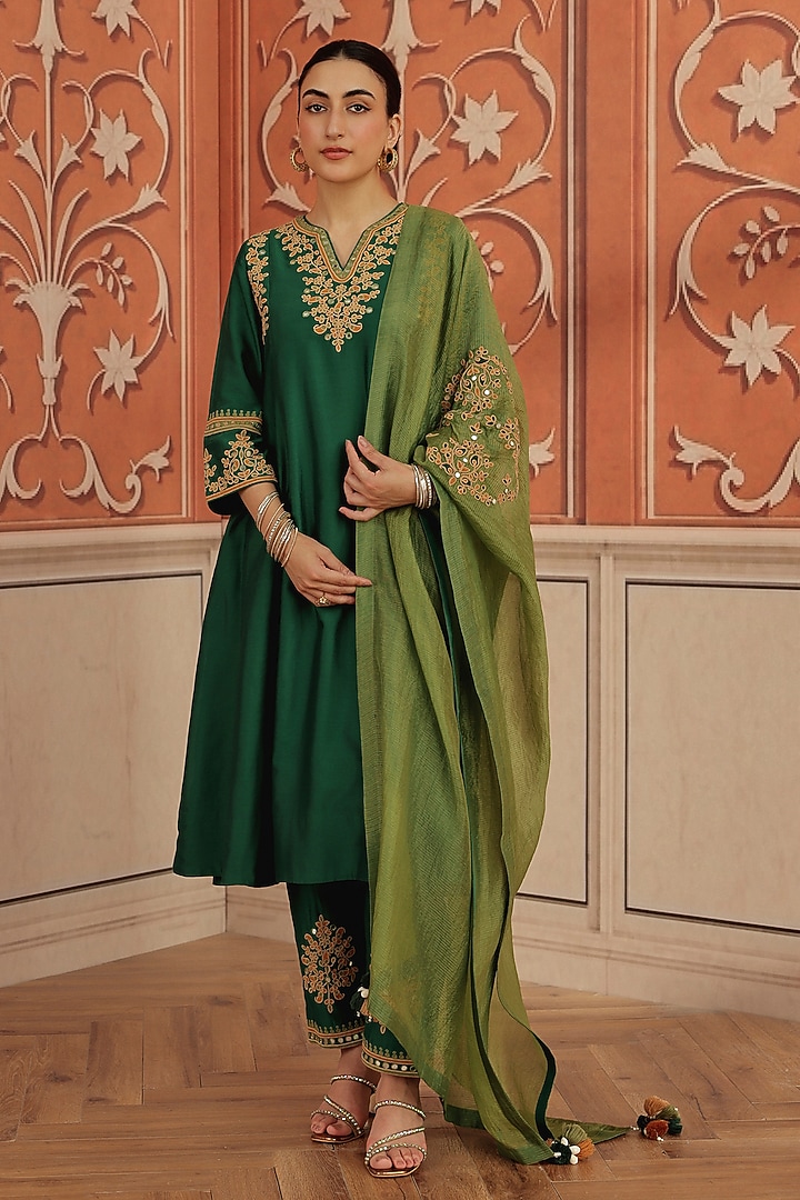 Emerald Green Silk Chanderi Dori & Mirror Work Kurta Set by DOHR INDIA at Pernia's Pop Up Shop