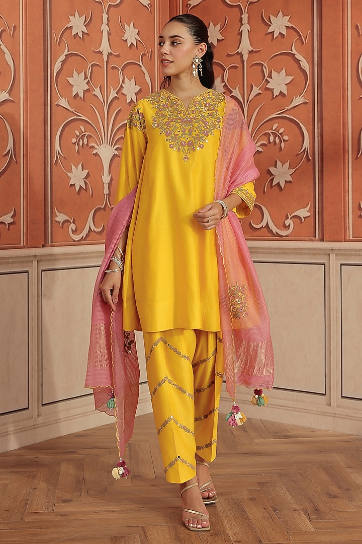 Yellow Silk Chanderi Mirror Hand Embroidered Choga Kurta Set by DOHR INDIA at Pernia's Pop Up Shop