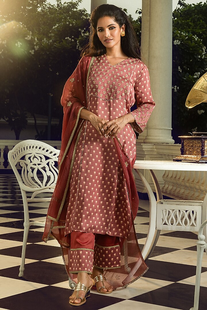Maroon Modal Satin Zari Embroidered Kurta Set by DOHR INDIA at Pernia's Pop Up Shop