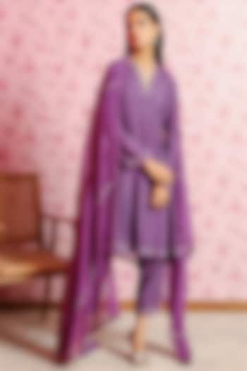 Purple Embroidered Kurta Set by DOHR INDIA at Pernia's Pop Up Shop