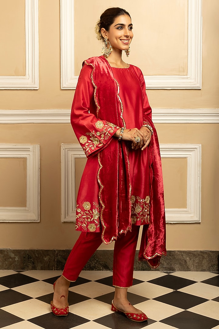 Red Silk Chanderi Embroidered A-Line Kurta Set by DOHR INDIA at Pernia's Pop Up Shop