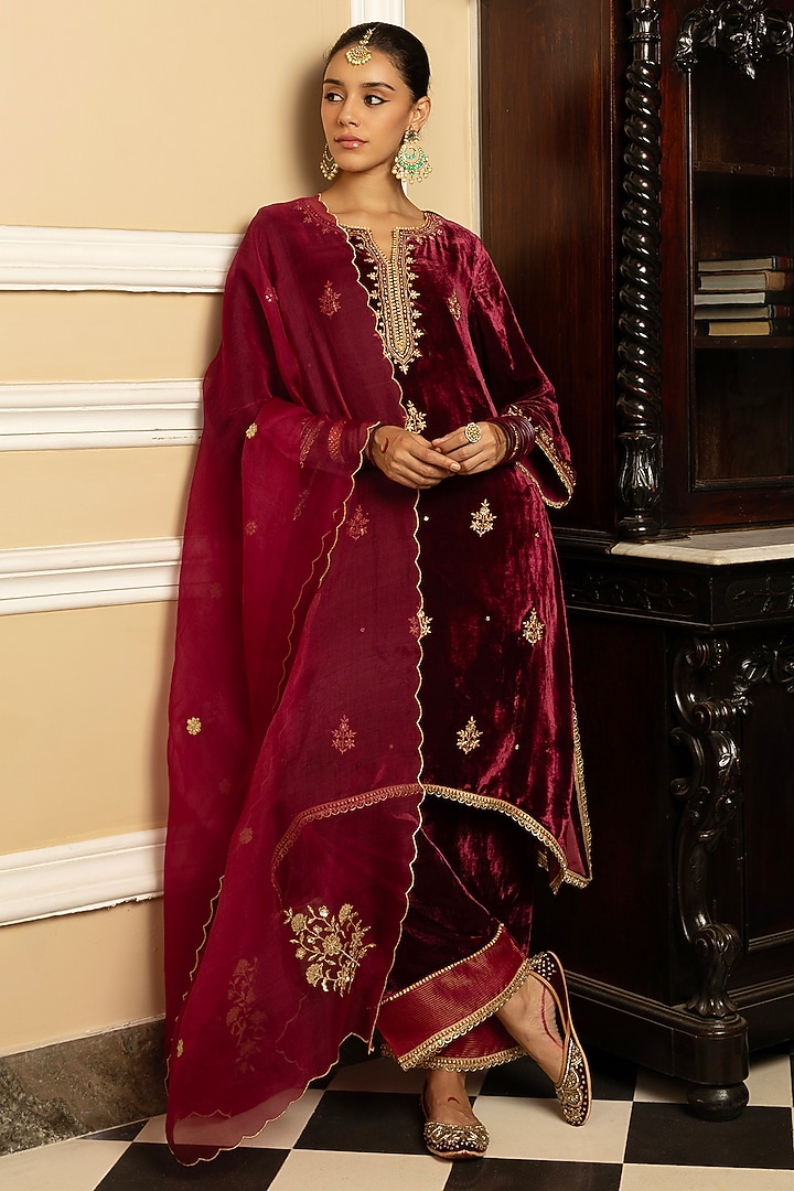 Plum Silk Velvet Sequins Embroidered High-Low Kurta Set by DOHR INDIA at Pernia's Pop Up Shop