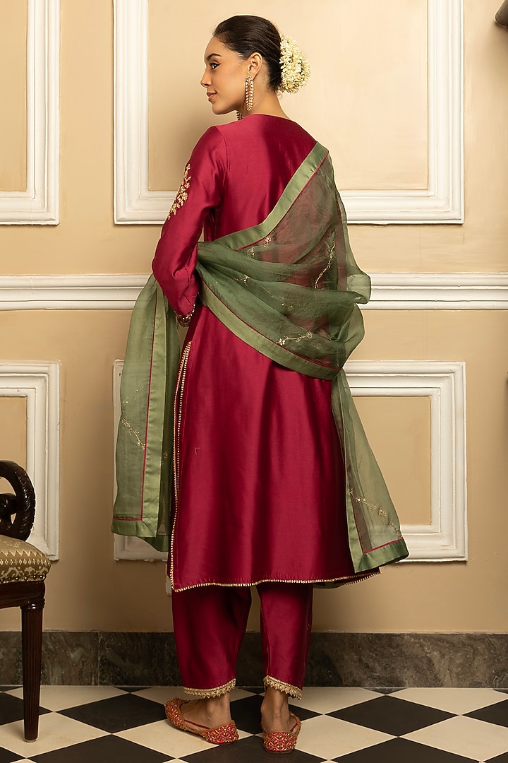 Plum Silk Chanderi Sequins Embroidered Kurta Set by DOHR INDIA at Pernia's Pop Up Shop