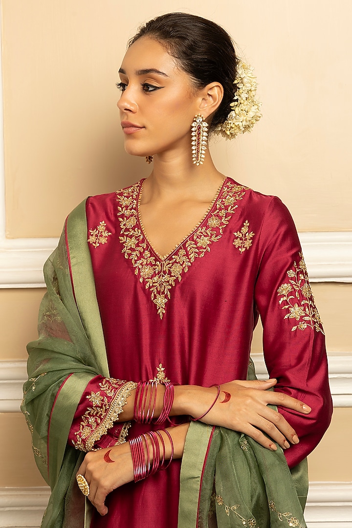 Plum Silk Chanderi Sequins Embroidered Kurta Set by DOHR INDIA at Pernia's Pop Up Shop