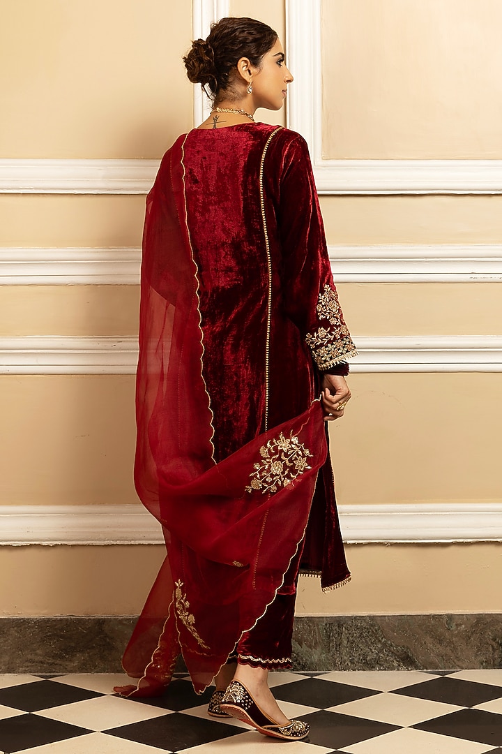 Red Silk Velvet Sequins Embroidered Kurta Set by DOHR INDIA at Pernia's Pop Up Shop