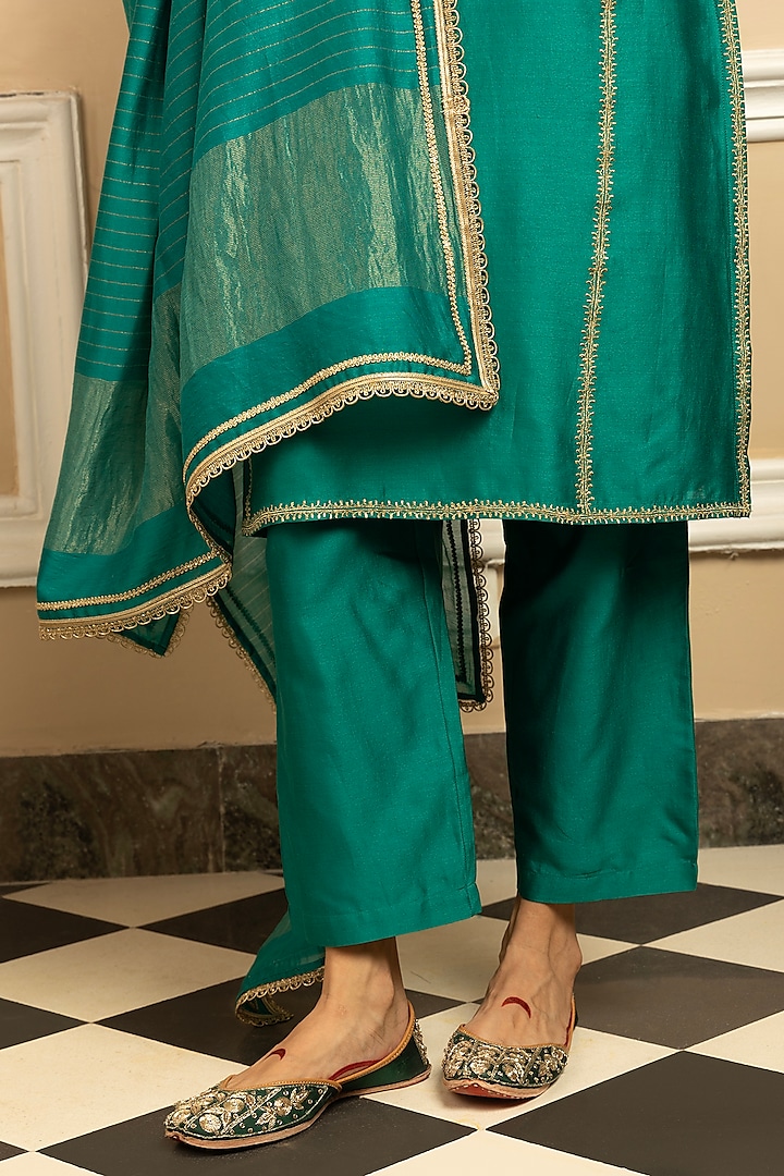 Green Silk Chanderi Zari Embroidered Kurta Set by DOHR INDIA at Pernia's Pop Up Shop