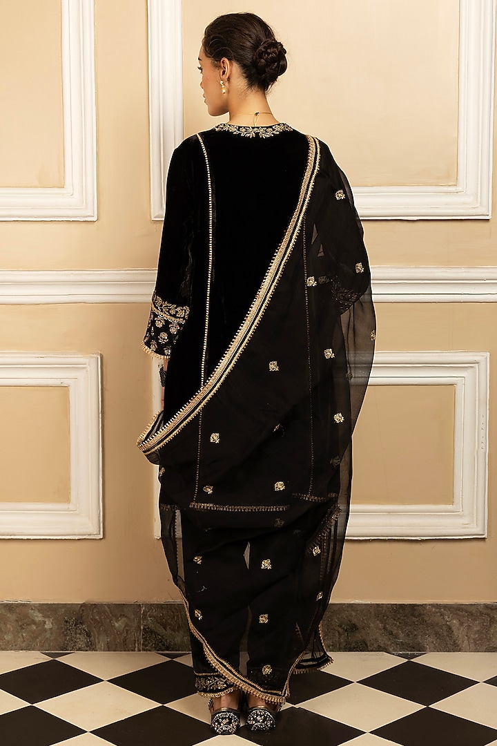 Black Silk Velvet Sequins Embroidered Kurta Set by DOHR INDIA at Pernia's Pop Up Shop
