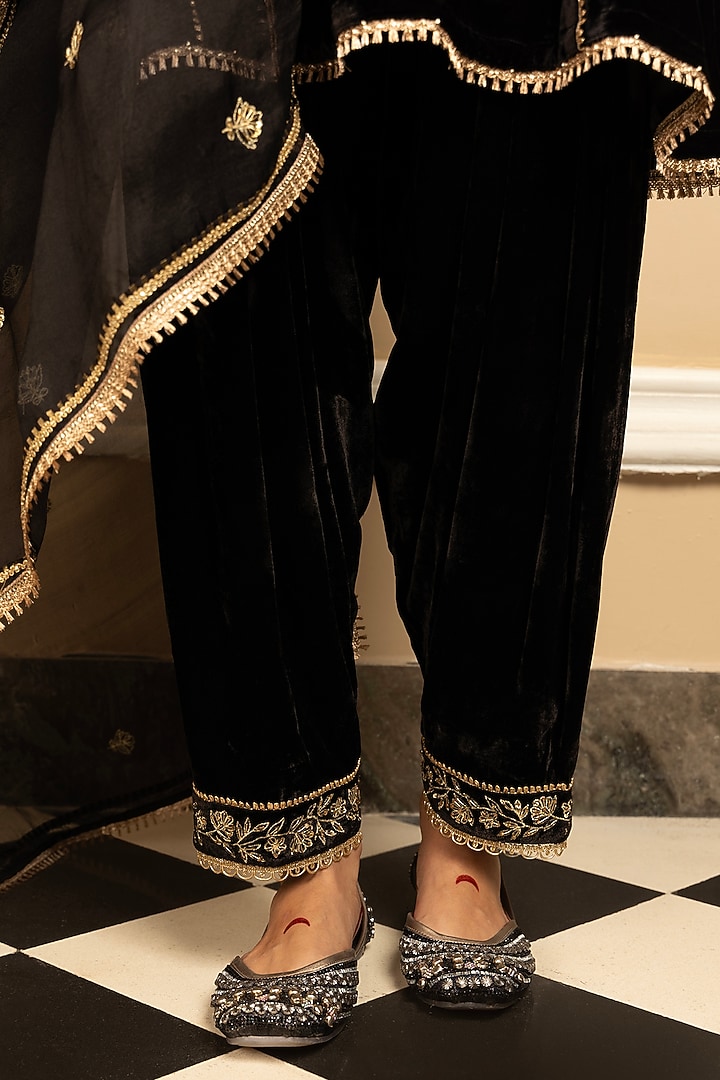Black Silk Velvet Sequins Embroidered Kurta Set by DOHR INDIA at Pernia's Pop Up Shop