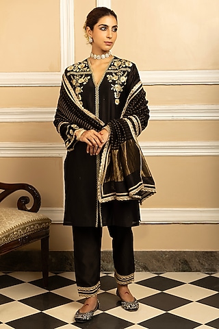 Black Silk Chanderi Sequins Embroidered Kurta Set by DOHR INDIA