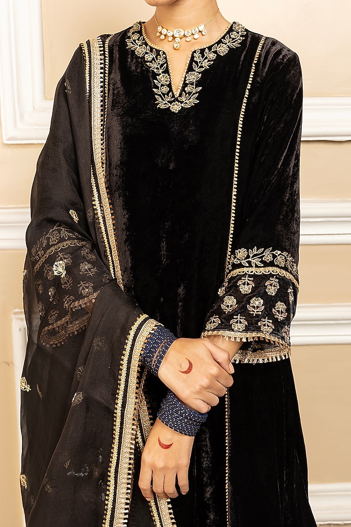 Black Silk Velvet Sequins Embroidered Kurta Set by DOHR INDIA at Pernia's Pop Up Shop