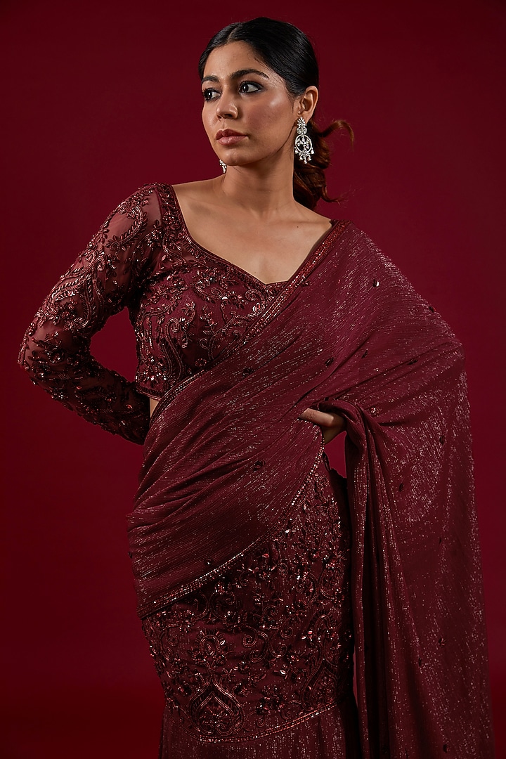 Maroon Wrinkle Shimmer Chiffon Sequins Embroidered Pre-Draped Wedding Saree Set by Dolly Nagpal at Pernia's Pop Up Shop