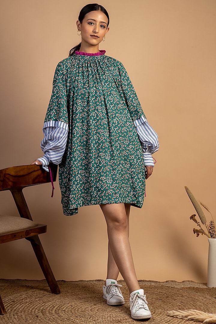 Green Floral Printed Dress by Doodlage