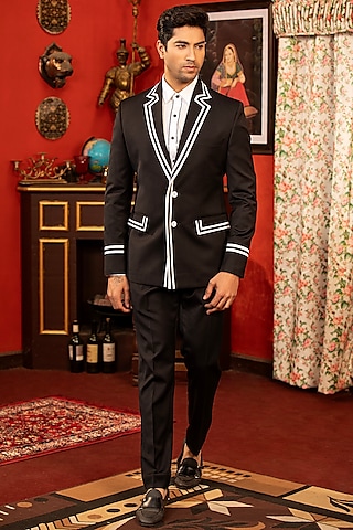 Black Suiting Fabric Blazer Set by Design O Stitch Men