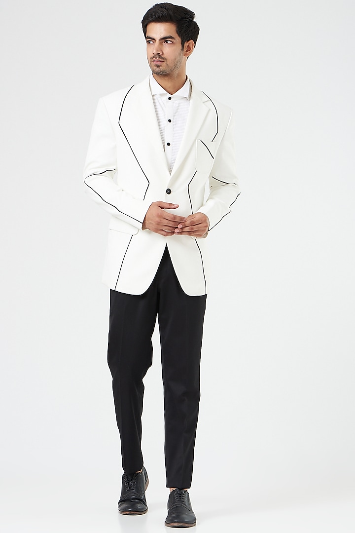 White Blazer Set In Suiting Fabric by Design O Stitch Men