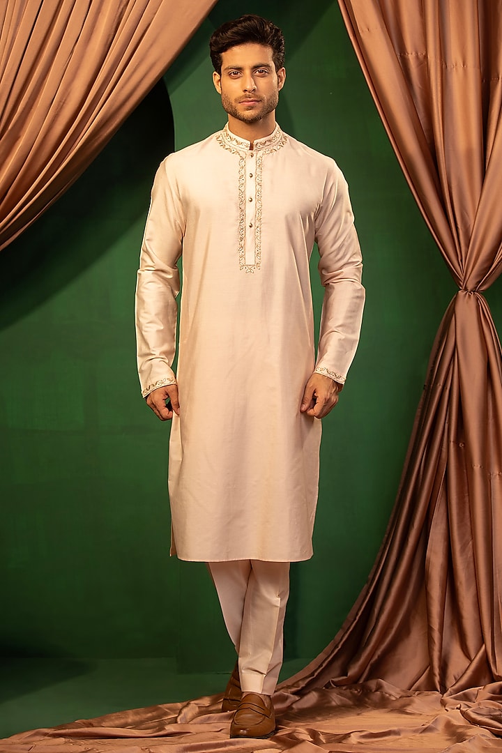 Light Pink Silk Hand Embroidered Kurta Set by Design O Stitch Men