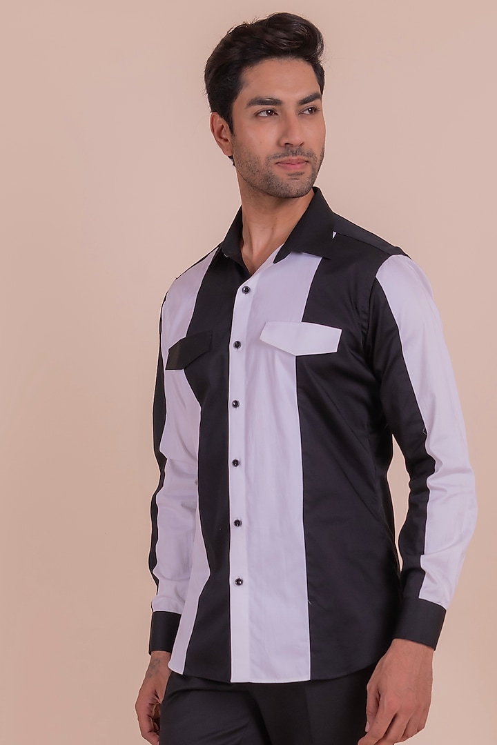 White & Black Color-Blocked Cotton Shirt by Design O Stitch Men