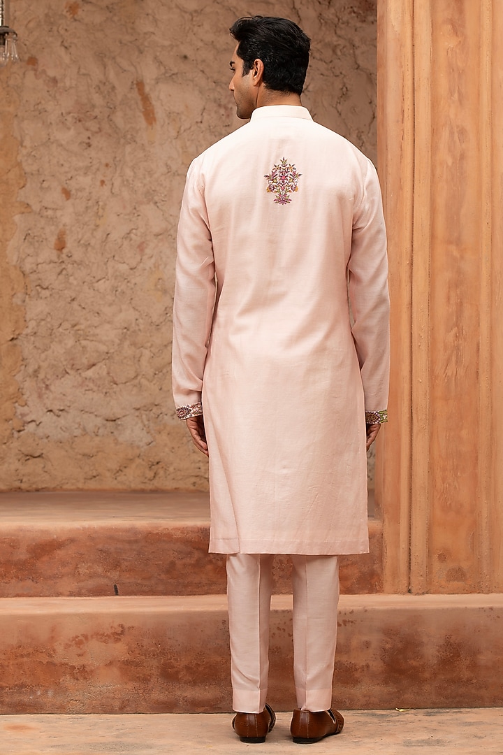 Pastel Pink Silk Hand Embroidered Kurta Set by Design O Stitch Men at Pernia's Pop Up Shop