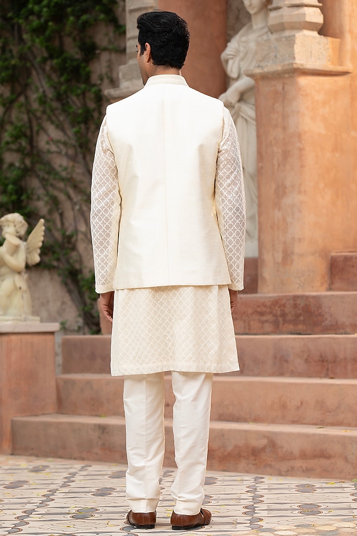 Ivory Silk Floral Embroidered Nehru Jacket Set by Design O Stitch Men at Pernia's Pop Up Shop