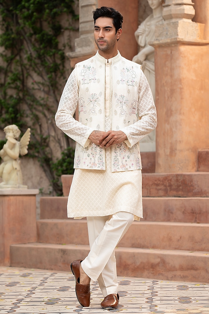 Ivory Silk Floral Embroidered Nehru Jacket Set by Design O Stitch Men at Pernia's Pop Up Shop