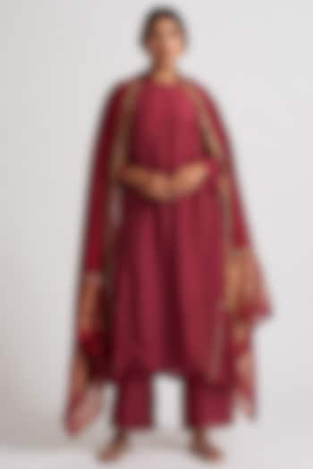 Red Hand Embroidered Kurta Set

 by Dot at Pernia's Pop Up Shop