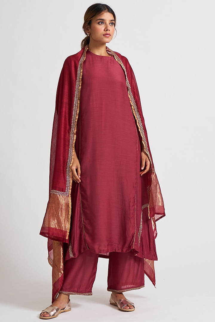 Red Hand Embroidered Kurta Set
by Dot at Pernia's Pop Up Shop