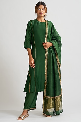 Emerald Hand Embroidered Straight Kurta Set by Dot