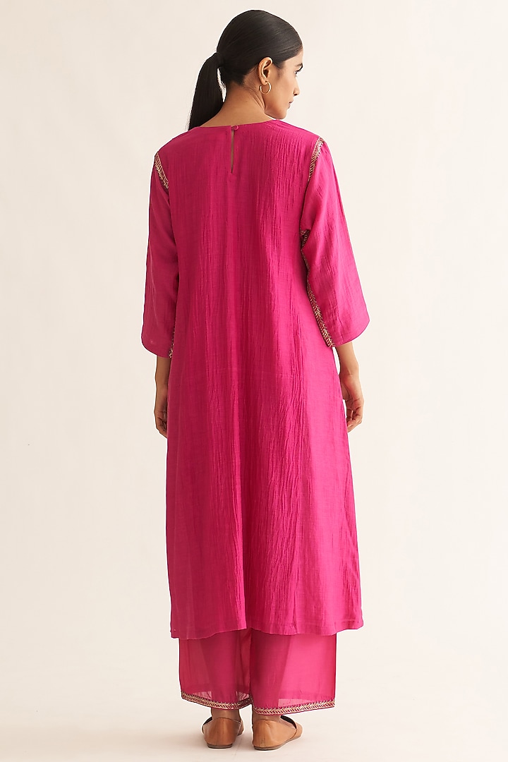 Bright Pink Chanderi Hand Embroidered Kurta Set by Dot at Pernia's Pop Up Shop