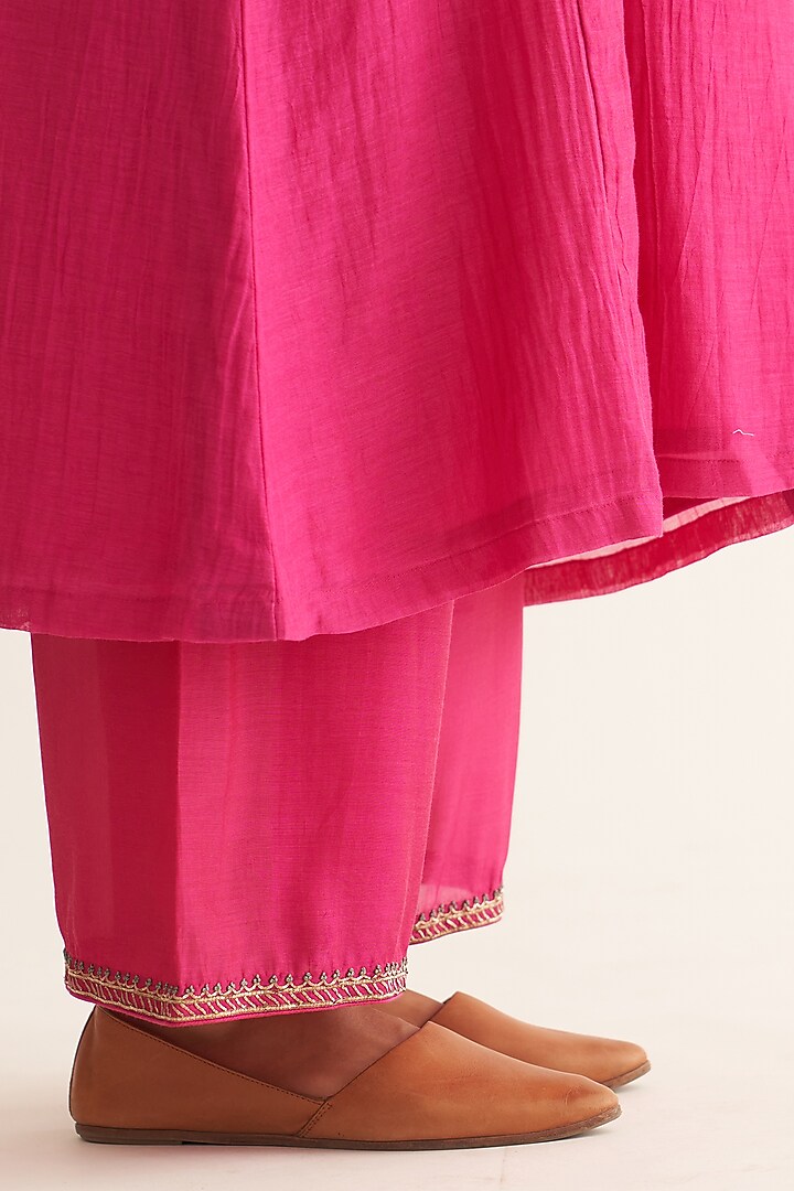 Bright Pink Chanderi Hand Embroidered Kurta Set by Dot at Pernia's Pop Up Shop