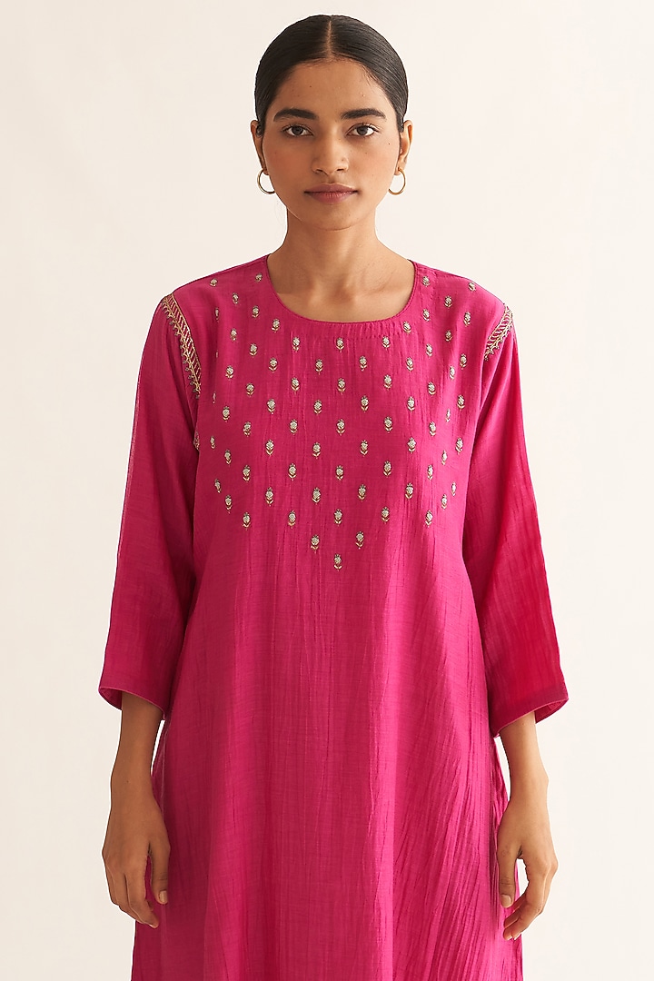 Bright Pink Chanderi Hand Embroidered Kurta Set by Dot at Pernia's Pop Up Shop