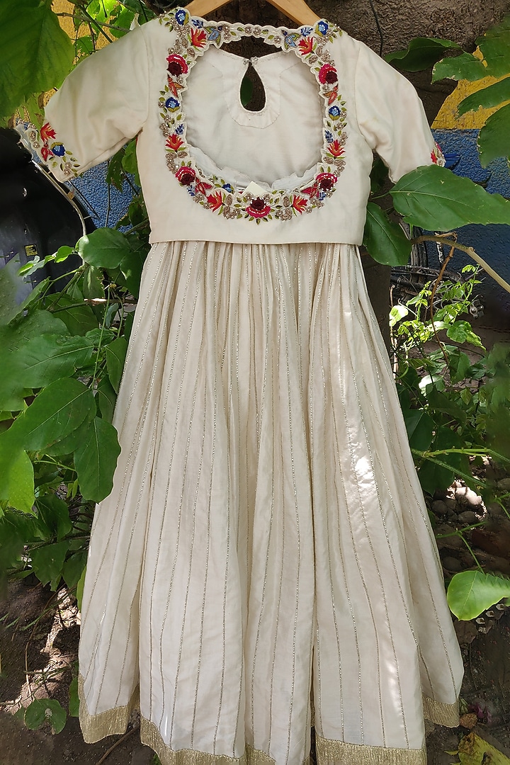 Ivory Chanderi French knot Embroidered Lehenga Set For Girls by Daddys Princess by Priyanka Jain at Pernia's Pop Up Shop