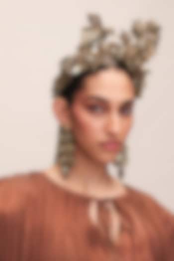 Gold Finish Glass Beaded & Mother Of Pearl Junaina Headband by Deepa Gurnani at Pernia's Pop Up Shop