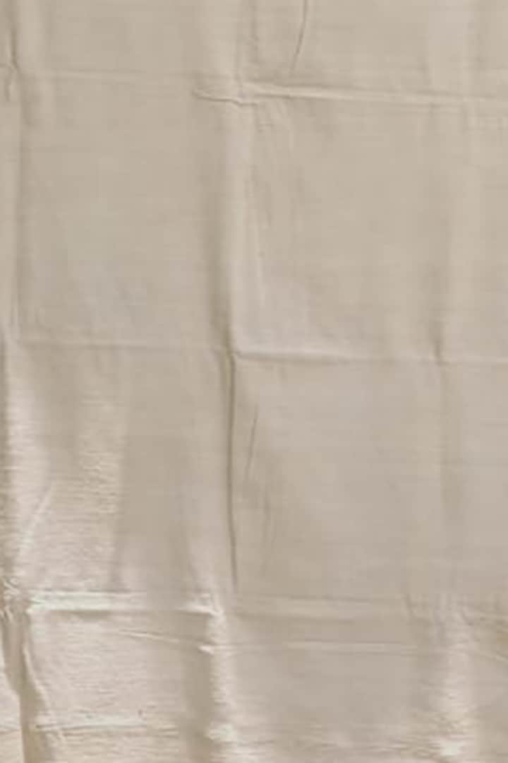 Beige Handwoven Dupatta by Dipika Kakati at Pernia's Pop Up Shop