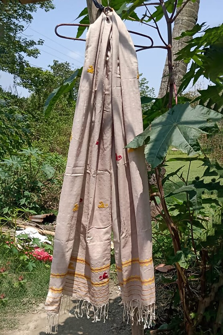 Beige Natural Dyed Eri Silk Stole by Dipika Kakati at Pernia's Pop Up Shop