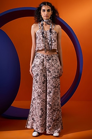White Muslin Printed Co-Ord Set by DRAMEBAAZ