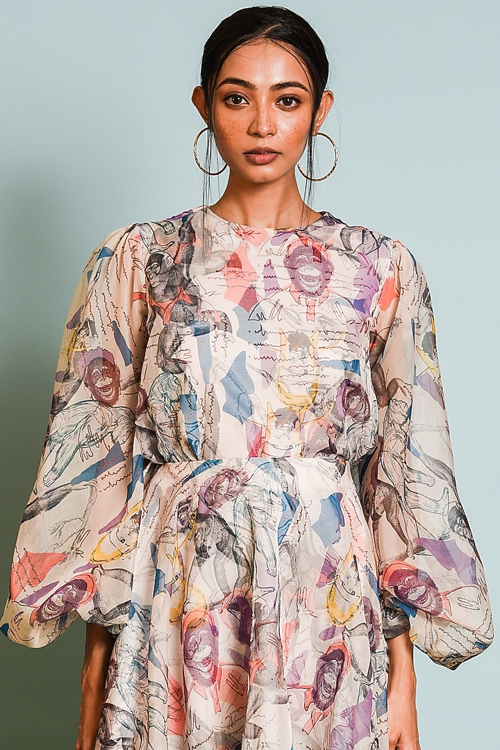 Ivory Digital Printed Skirt Set by DRAMEBAAZ at Pernia's Pop Up Shop