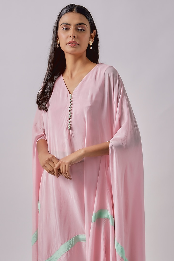 Pink Crepe Kaftan Set by Blue Lotus at Pernia's Pop Up Shop