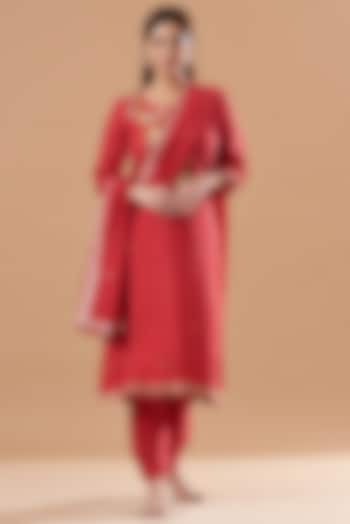 Red Silk Embroidered Kurta Set by Blue Lotus