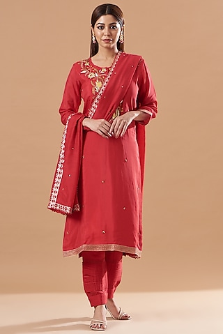 Red Silk Embroidered Kurta Set by Blue Lotus