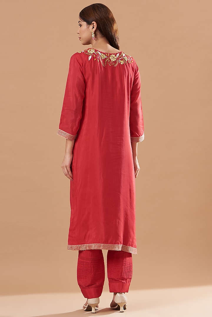 Red Silk Embroidered Kurta Set by Blue Lotus at Pernia's Pop Up Shop