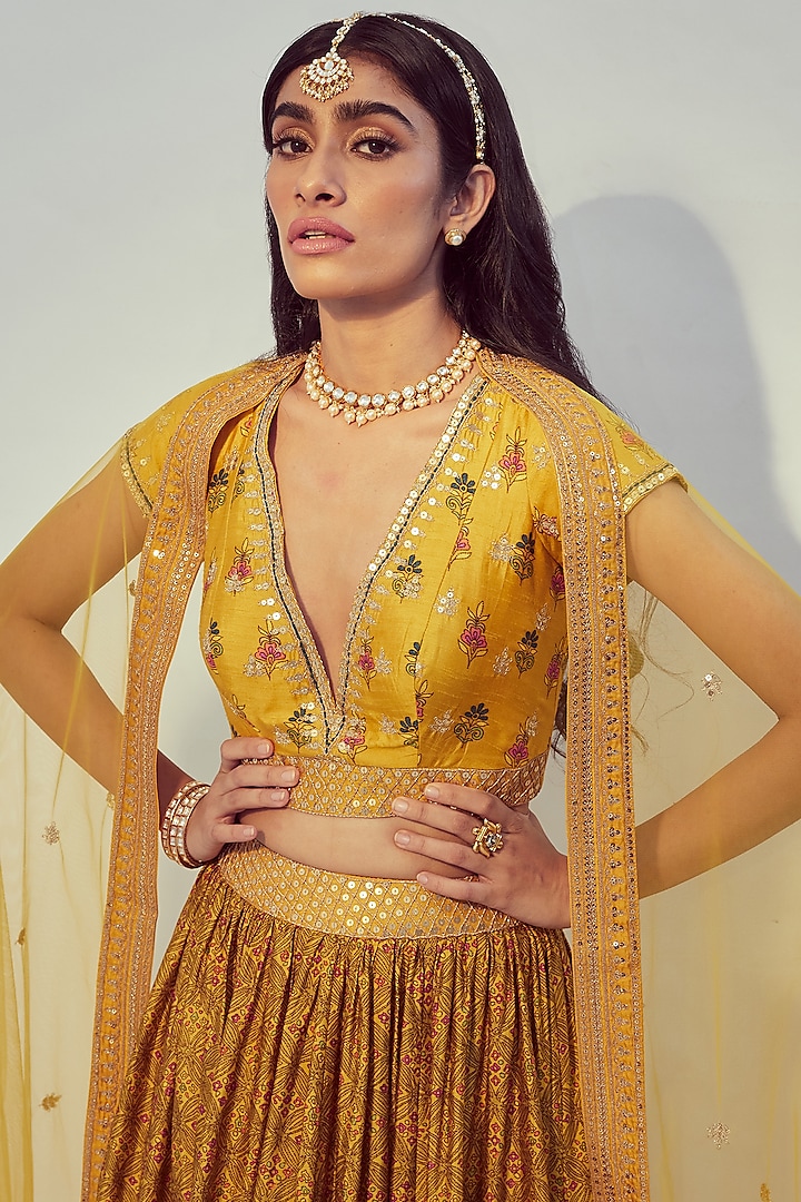 Yellow Printed Wedding Lehenga Set by Drishti & Zahabia at Pernia's Pop Up Shop