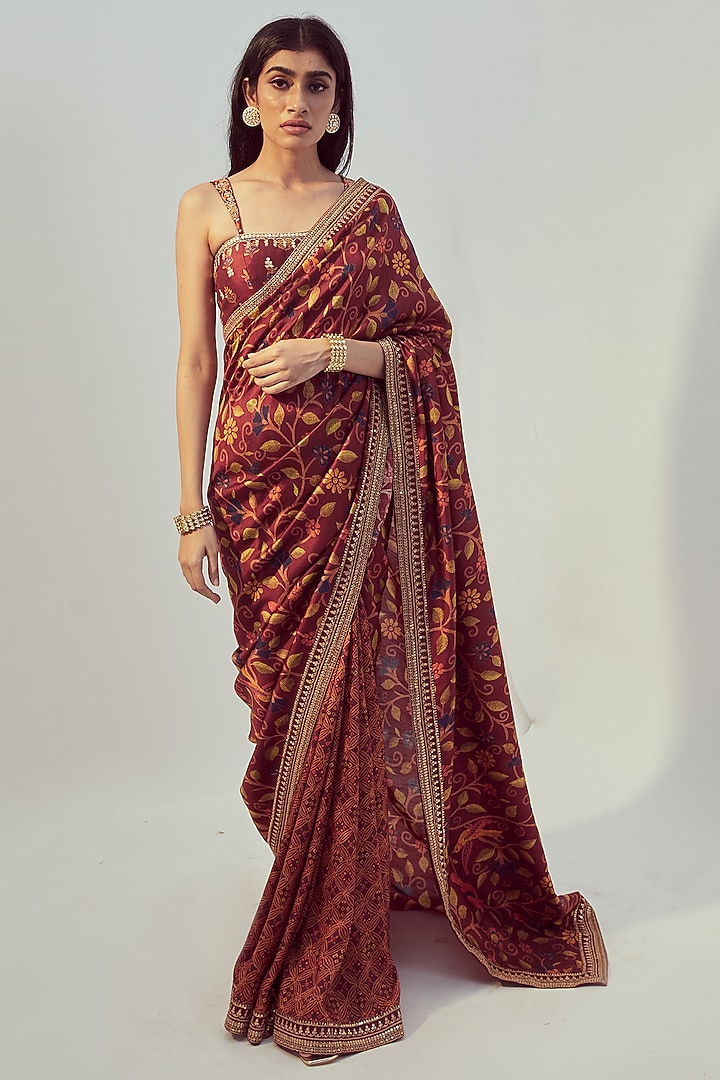 Maroon Printed Saree Set by Drishti & Zahabia at Pernia's Pop Up Shop