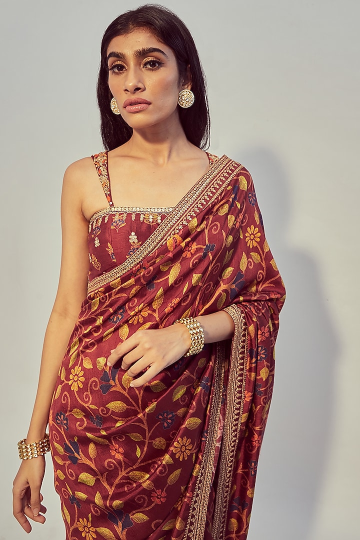 Maroon Printed Saree Set by Drishti & Zahabia at Pernia's Pop Up Shop
